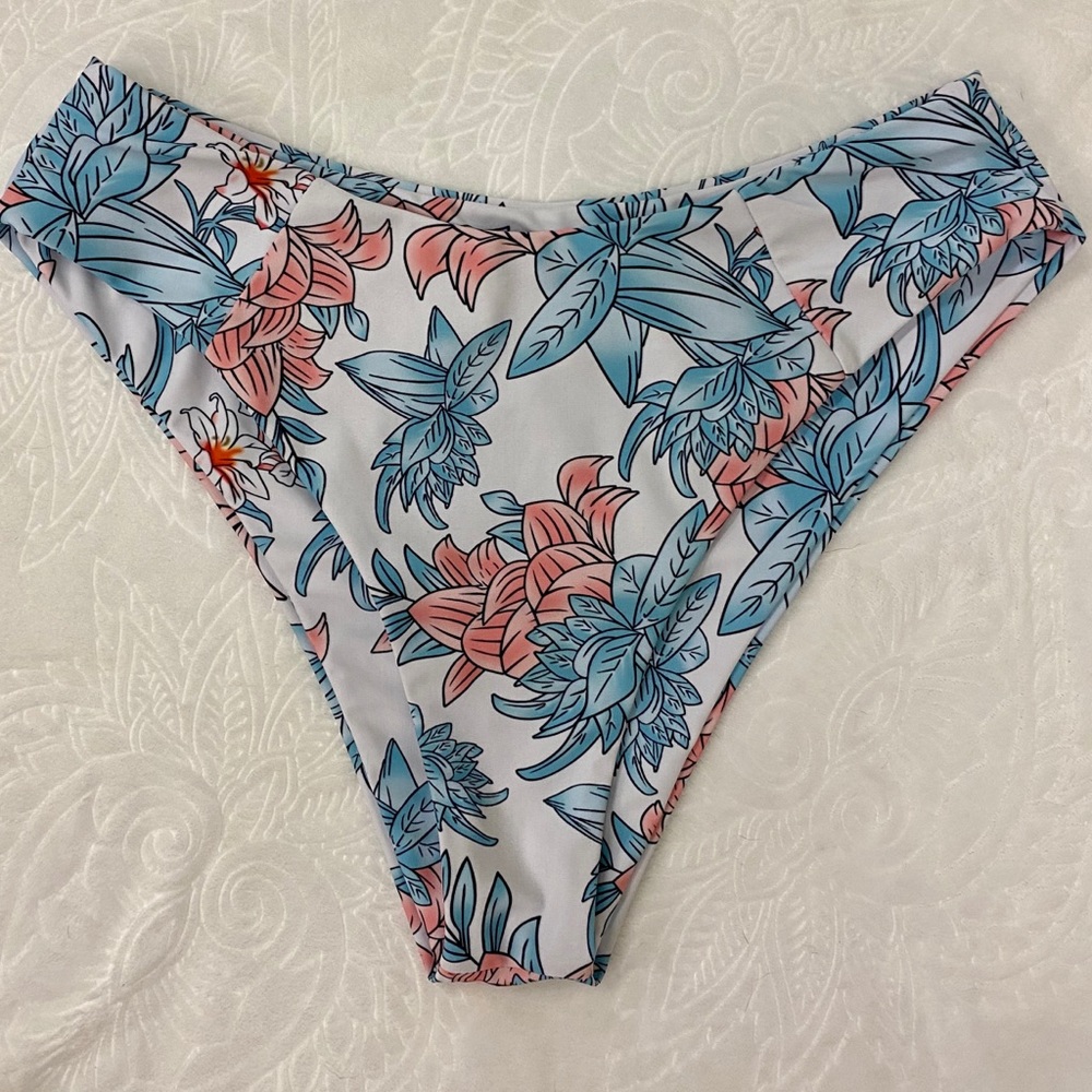 ZAFUL Floral High Waisted Cheeky Bikini Bottom